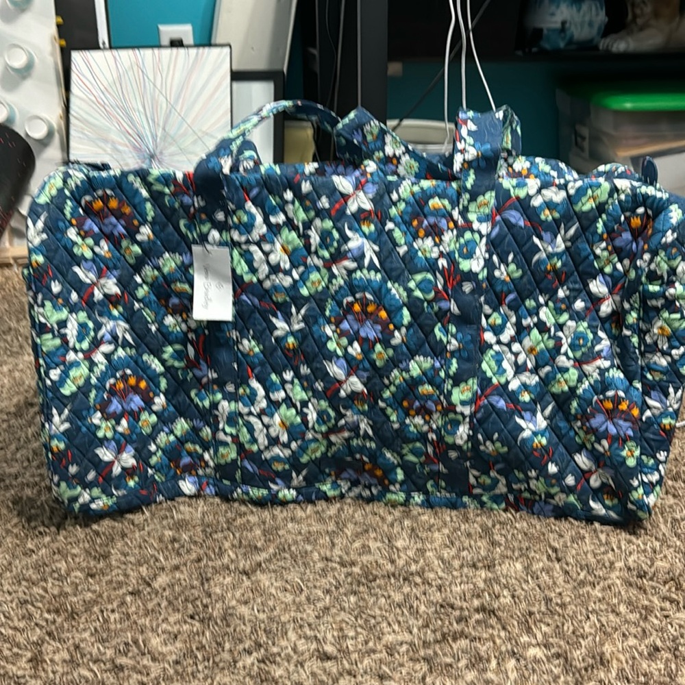 NWT Vera Bradley XL duffel